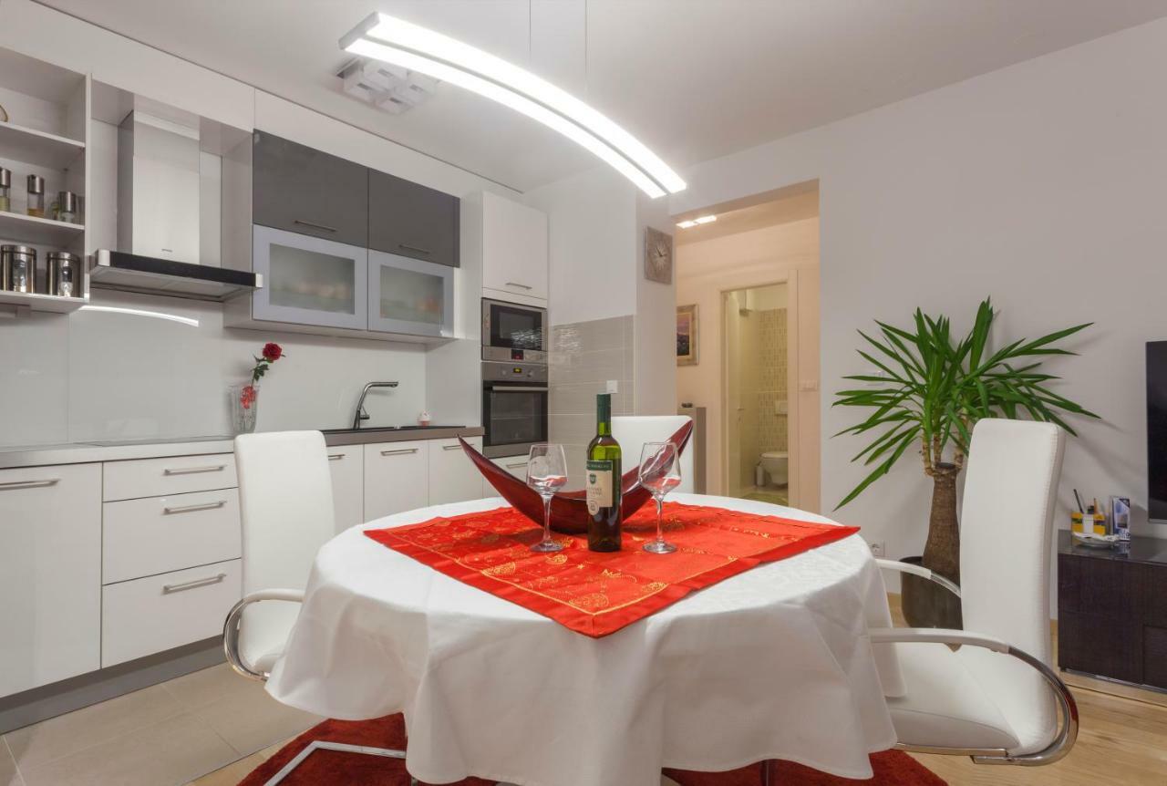 Luxury Apartment Split Ngoại thất bức ảnh